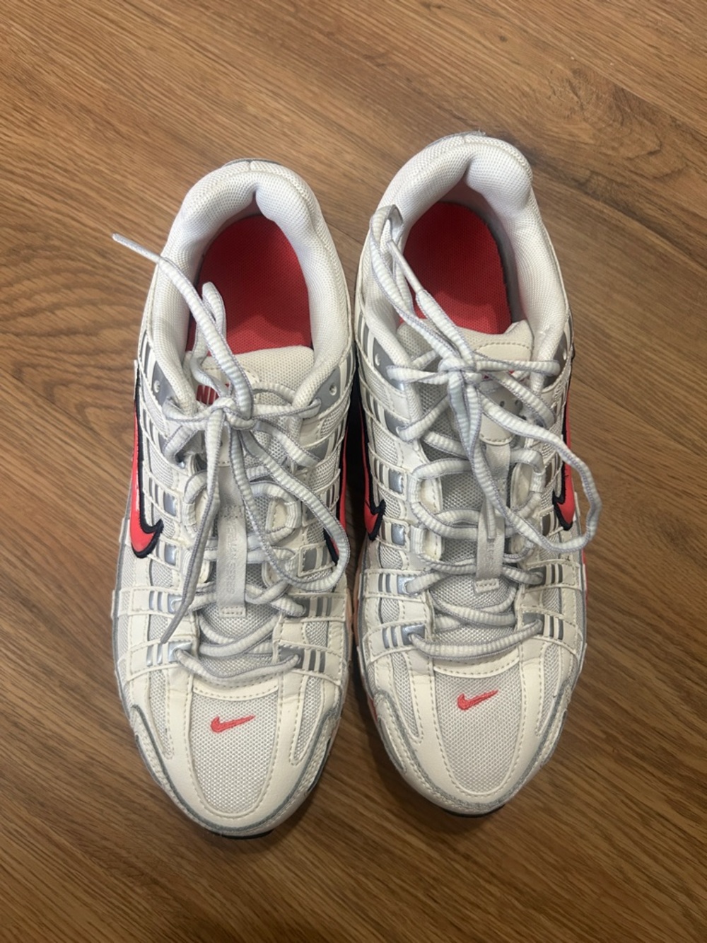 Women’s Nike White & Pink P-6000 - Picture 3 of 7